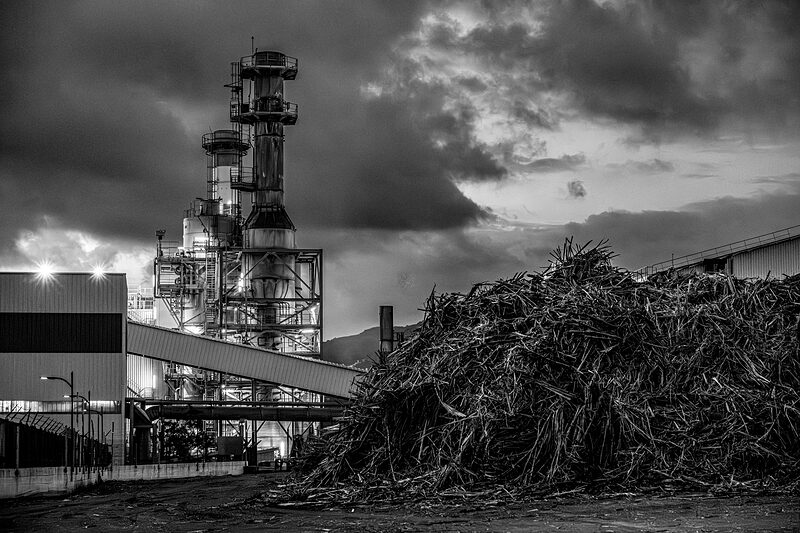 La centrale énergétique fonctionnant à base de bagasse, un résidu de la canne à sucre de la sucrerie du Gol, Réunion.