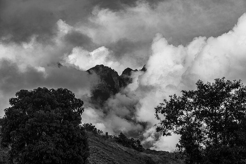 Sommets vue depuis le Ilet à Cordes dans le cirque de Cilaos, Réunion.