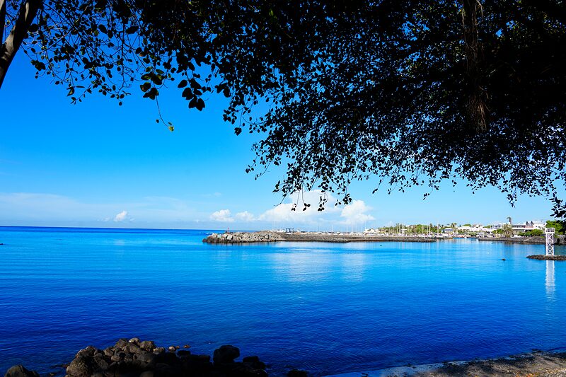 ue du port de Terre-Sainte depuis les cabanes des pêcheurs, Réunion 2025.